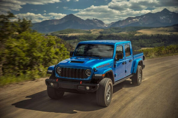 Revizuirea Jeep Gladiator 2024: restyling pickup off-road Fotografie 4
