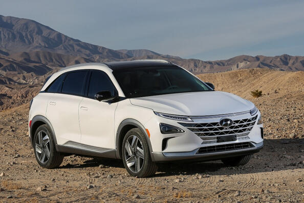 NEXO: crossover cu hidrogen de la Hyundai