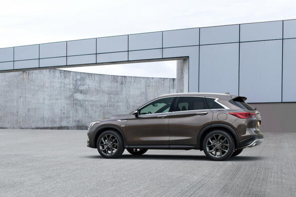 Infiniti QX50: un crossover modern cu tehnologii inovatoare Fotografie 3