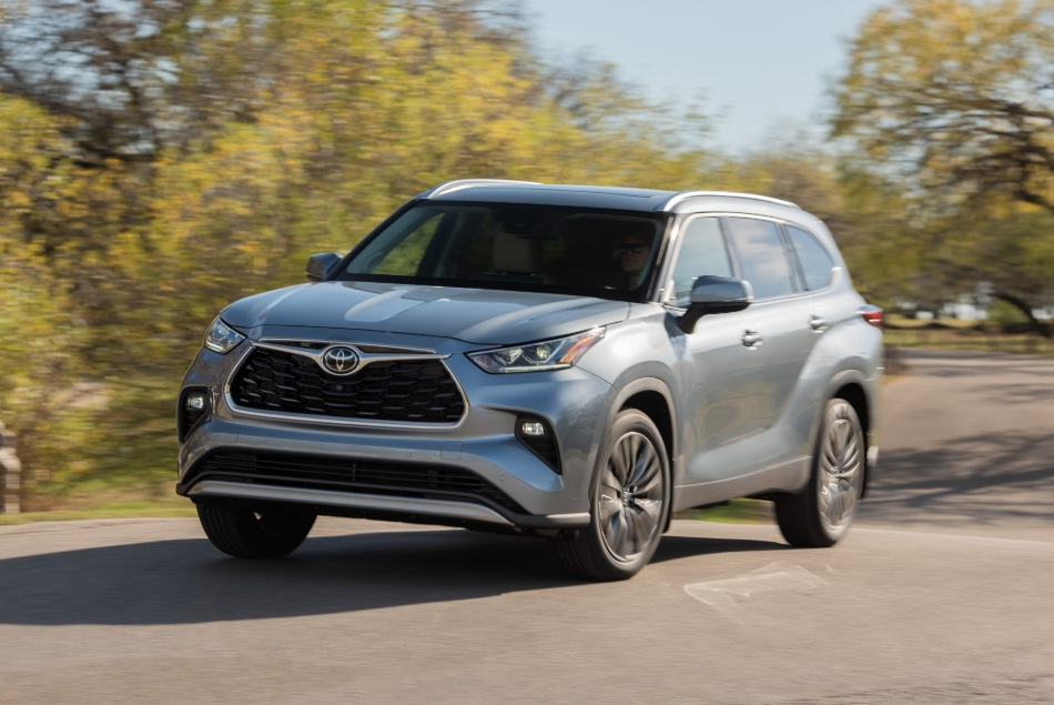 Revizuirea generației Toyota Highlander IV: un crossover de familie de încredere