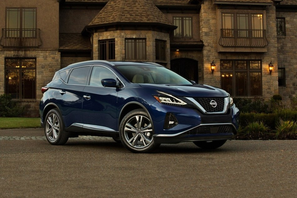Prezentare generală asupra crossover-ului elegant și confortabil Nissan Murano
