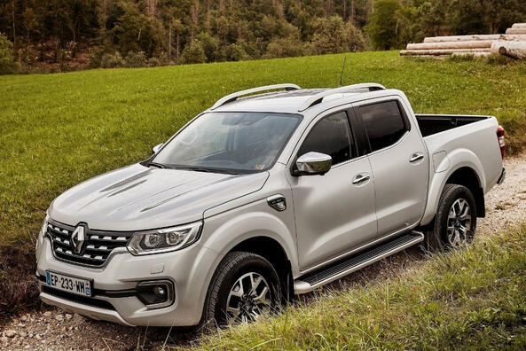 Revizuirea Renault Alaskan: un pick-up de încredere pentru muncă și petrecere a timpului liber