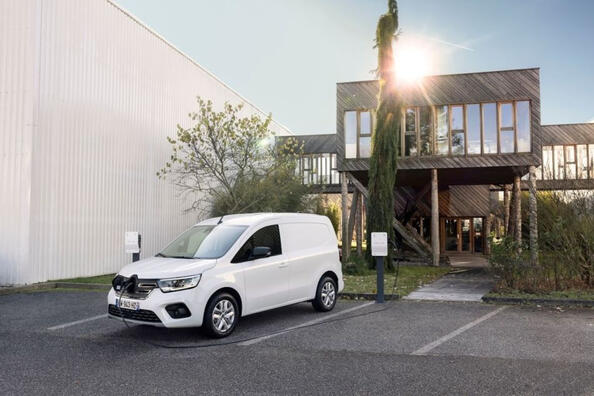 Revizuirea furgonetei electrice Renault Kangoo Van E-Tech