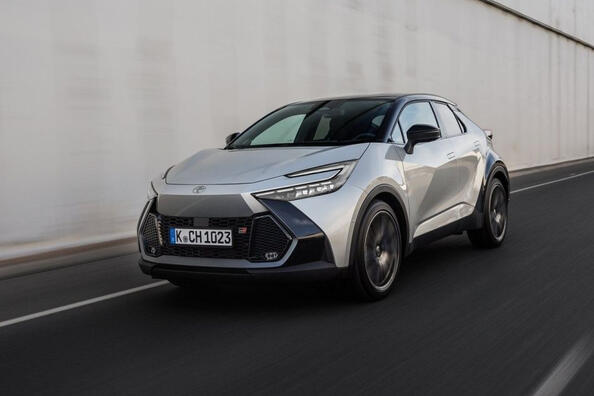 Toyota C-HR 2023: revizuire a celei de-a doua generații Fotografie 2