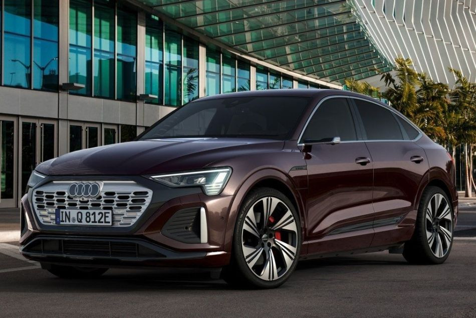 Audi Q8 Sportback e-tron revizuire crossover electric de înaltă performanță