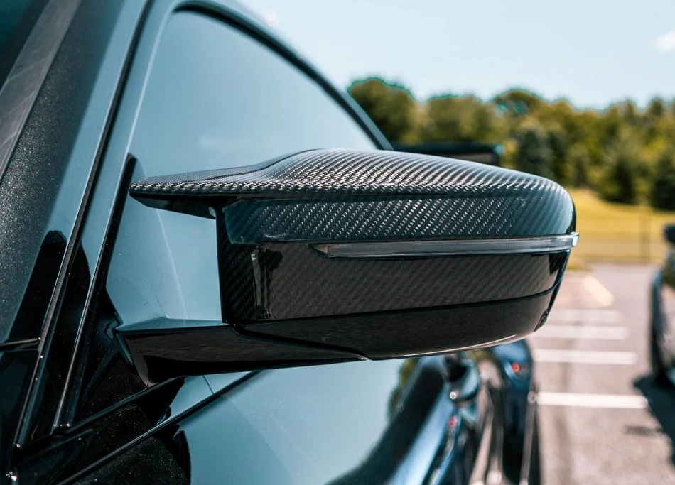 Tuning oglinzi: soluții elegante și funcționale pentru mașină