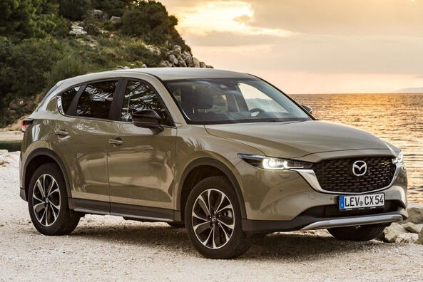 Revizuirea restylingului Mazda CX-5 a celei de-a doua încarnari
