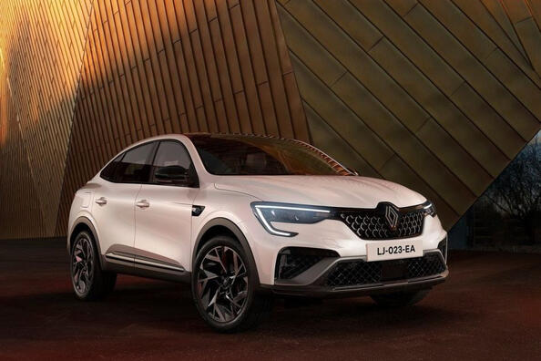 Revizuirea versiunii Renault Arkana 2023 facelift