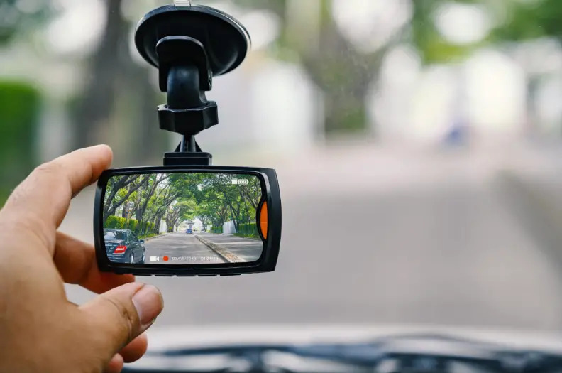 Top 5 accesorii pentru îmbunătățirea siguranței rutiere