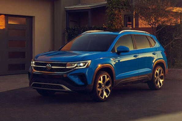 Recenzie Volkswagen Taos: crossover elegant și practic Fotografie 2