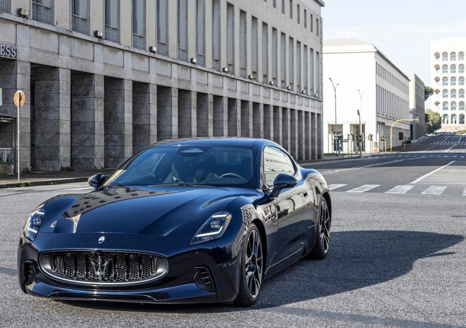 Revizuirea Maserati GranTurismo Folgore: un triumf electric al stilului italian