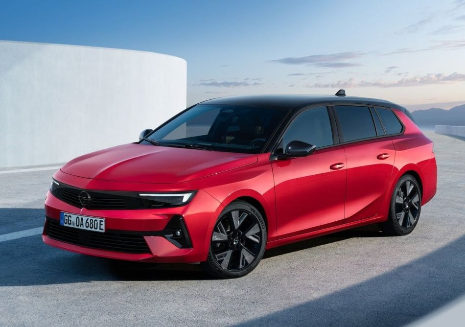 Recenzie Opel Astra Sports Tourer Electric: un vagon electric cu caracter