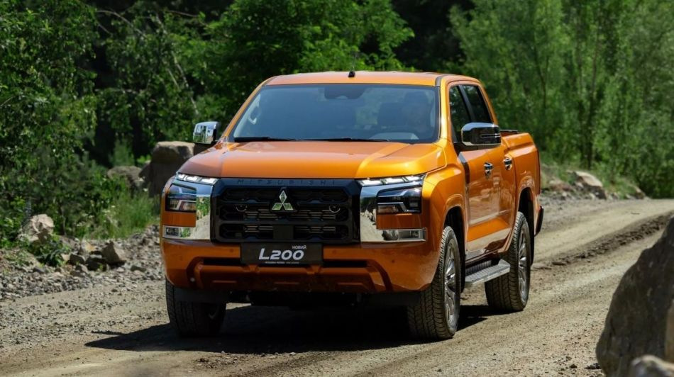 Recenzie Mitsubishi L200: pickup-ul legendar într-un nou aspect