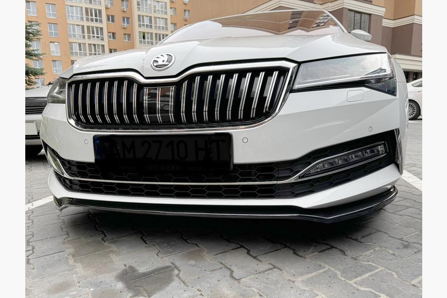 Skoda Superb 2015-2024 Lip fata DPT V-2 (2015-2020, Negru Lucios) Foto 8