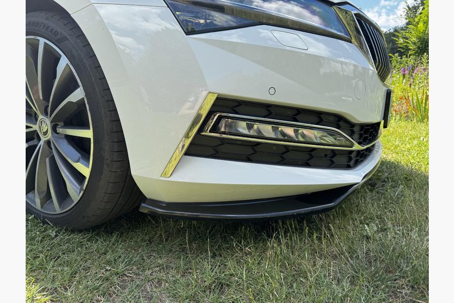 Skoda Superb 2015-2024 Lip fata DPT V-2 (2015-2020, Negru Lucios) Foto 5
