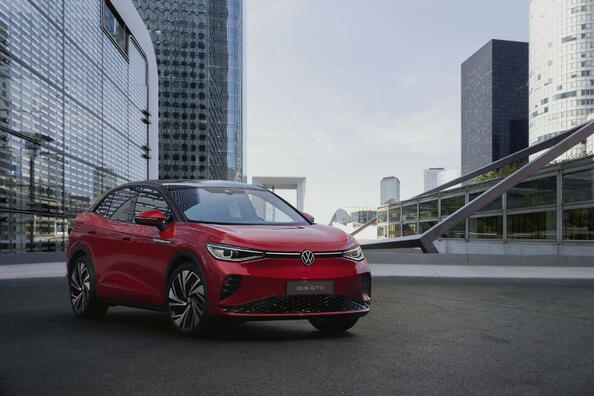 Revizuirea Volkswagen ID.5 GTX 2024: crossover electric puternic Fotografie 1