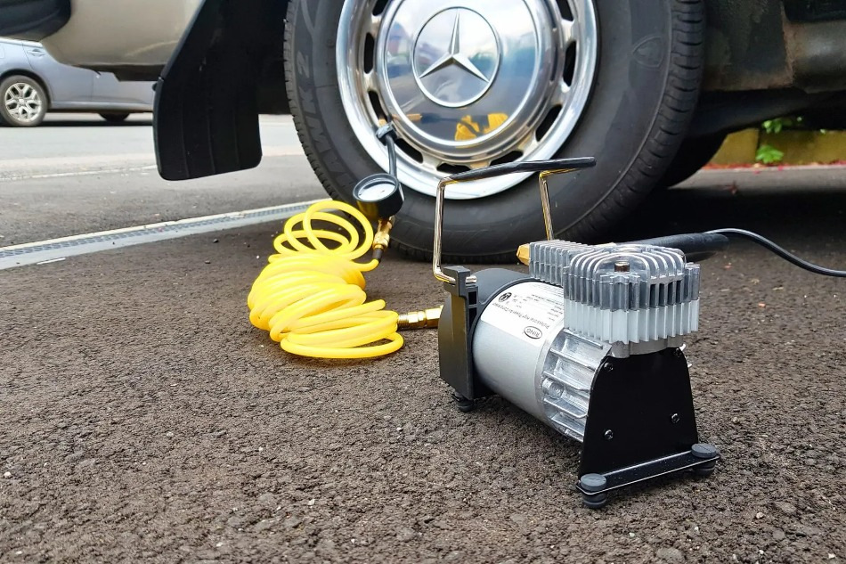 Compresoare auto: un asistent indispensabil în călătoriile lungi