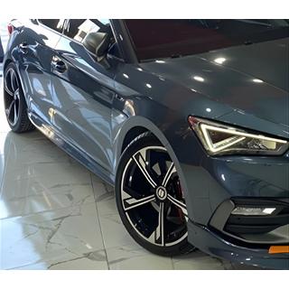 Praguri Laterale DPT (Negru Lucios) Seat Leon 2020-