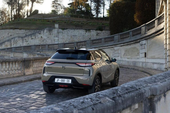 DS 3 e-Tense: revizuire mașină electrică Fotografie 3
