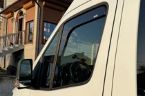 Mercedes Sprinter W907/W910 2018- Deflectoare geam incastrabile (2 buc, HIC) foto 3