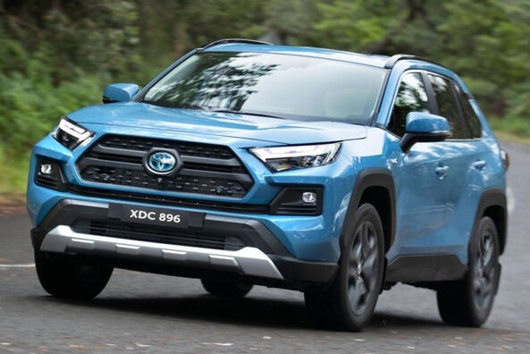 Revizuirea Toyota RAV4: restyling-ul celei de-a cincea generații