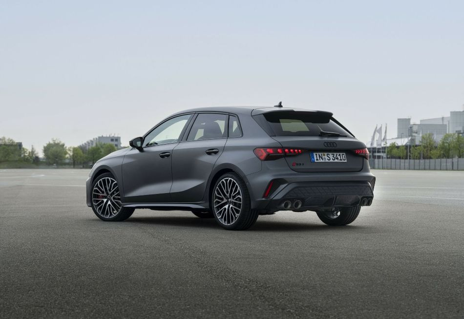 Audi S3 Sportback: trapa sport actualizată din 2024
