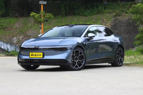 Zeekr 007: revizuire sedan electric