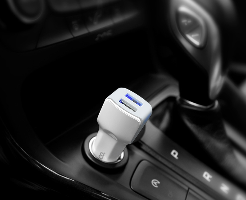 Cum să alegi un încărcător pentru brichetă auto: un ghid complet