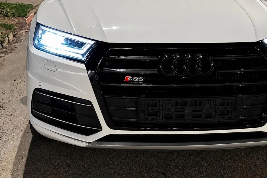 Audi Q5 2017-2025 Grila Fata SQ-Style (2017-2020, neagra) Image