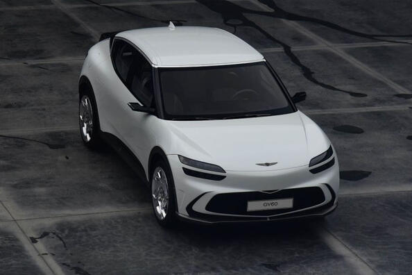 Genesis GV60: revizuire crossover electric