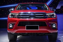 Toyota Hilux 2015- Faruri fata OEM V2 2015-2019 (pentru bec Xenon sau LED, set 2 buc) foto 2