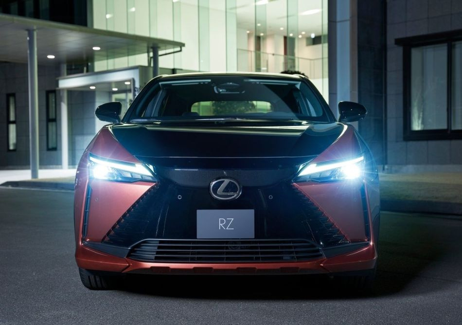 Revizuirea mașinii electrice Lexus RZ