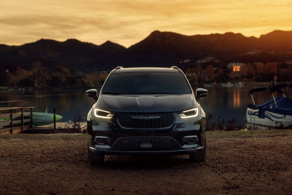 O recenzie a monovolumului familiei Chrysler Pacifica