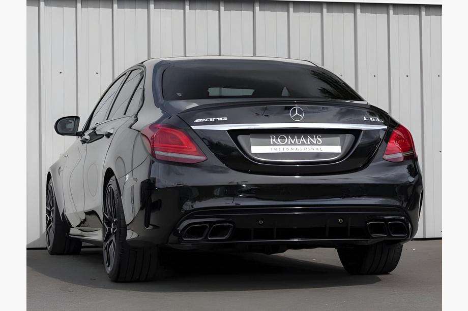 Mercedes C-class W205 2014-2021 Difuzor spate cu tipsuri Black (Design C63 2018-2021) Foto 1