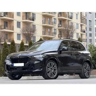 Set body kit stil M60i cu grila (2023+) foto 4