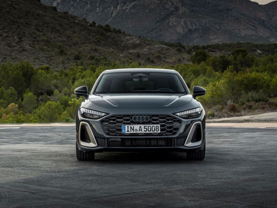 Revizuirea celei de-a treia generații Audi A5 2024 liftback