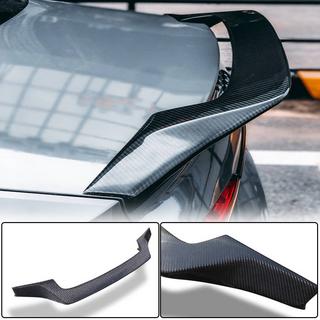 Spoiler V8 (pentru Sedan, fibra de carbon) foto 1