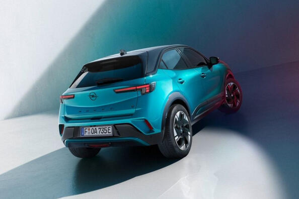 Opel Mokka Electric si Mokka-e: prezentare, specificatii, facelift 2024 si versiunea GSE Fotografie 4