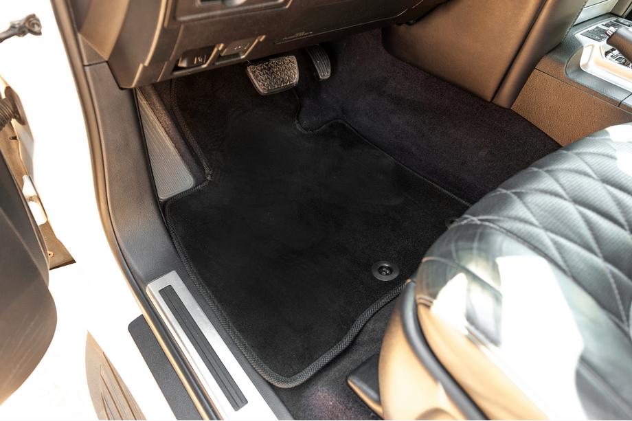 Toyota Land Cruiser 200 2007-2021 Covorase textile Classic V-2 (2012-2021, Negru) Foto 1