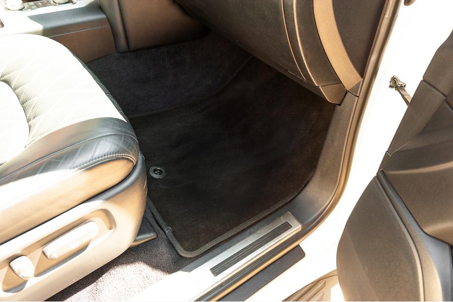 Toyota Land Cruiser 200 2007-2021 Covorase textile Classic V-2 (2012-2021, Negru) Foto 9