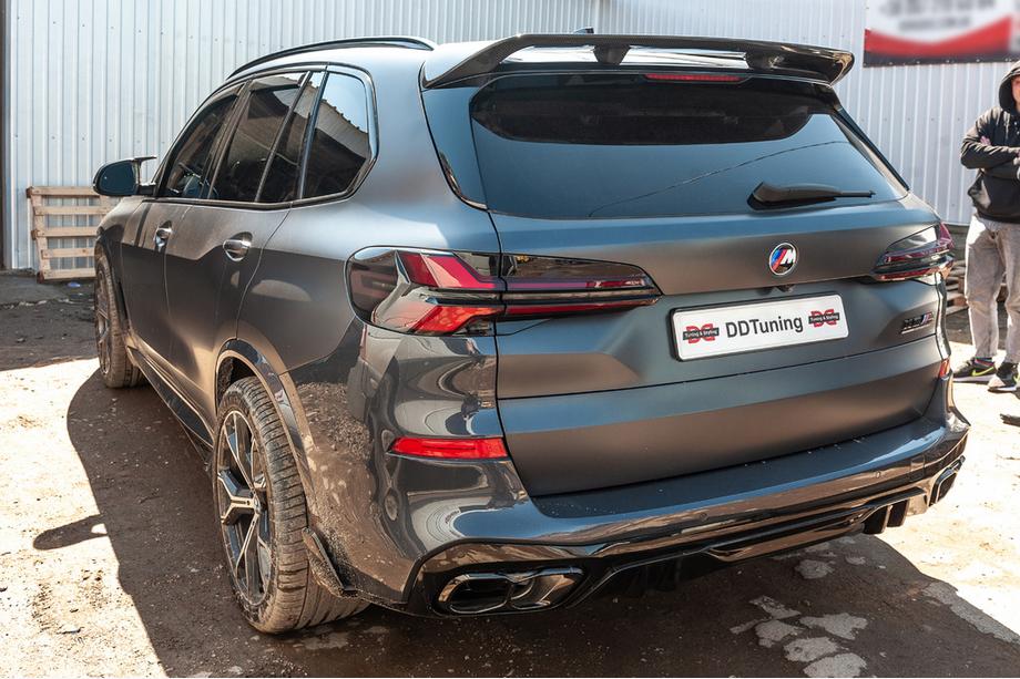 BMW X5 G05 2019–2026 Spoiler luneta spate V3 (Carbon natural) Foto 11