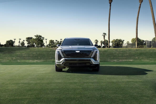 Revizuirea crossover-ului electric de dimensiuni mari Cadillac Vistiq Fotografie 2