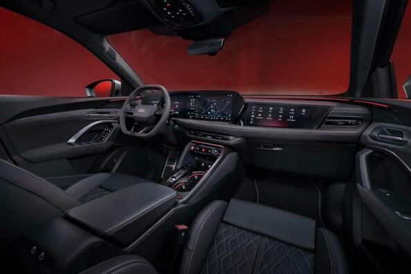 Audi SQ5 Sportback 2025: recenzie a coupe-ului sport crossover Fotografie 6