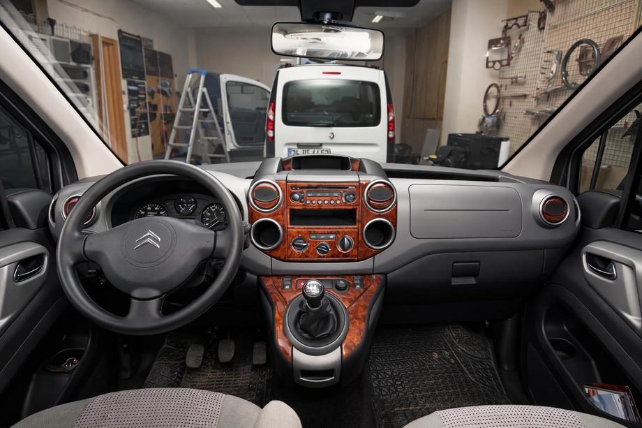 Citroen Berlingo 2008-2018 Capace Panou Bord Image