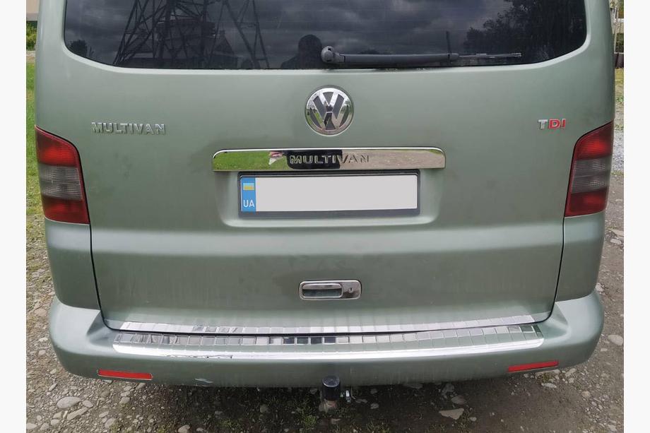 Volkswagen T5 Multivan 2003–2010 Protectie bara spate cu margine (Omsa, inox) Image