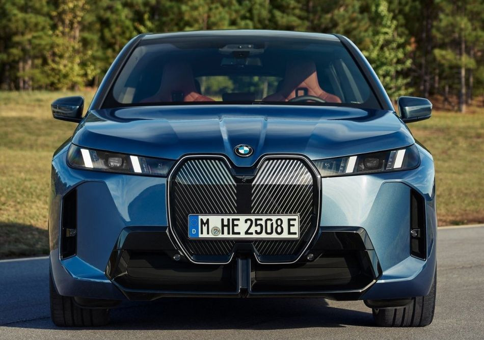 Revizuirea crossover-ului electric BMW iX din 2025 actualizat