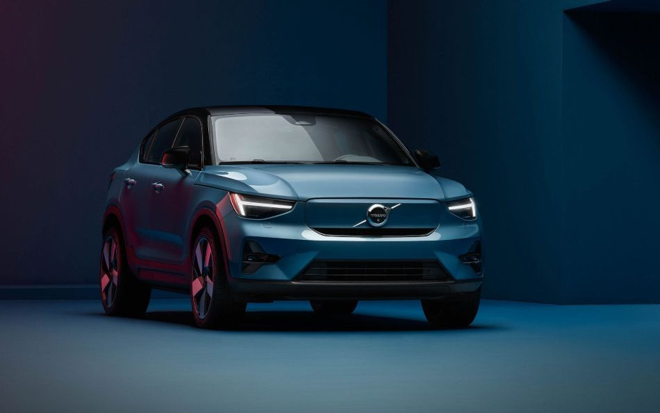 O revizuire a modelului tehnologic și elegant Volvo C40 Recharge