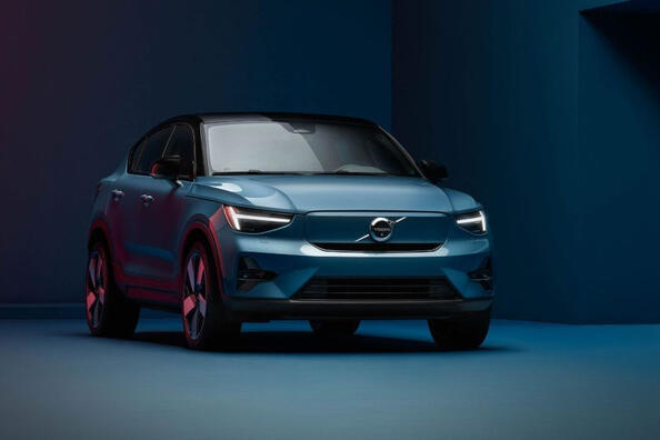 O revizuire a modelului tehnologic și elegant Volvo C40 Recharge