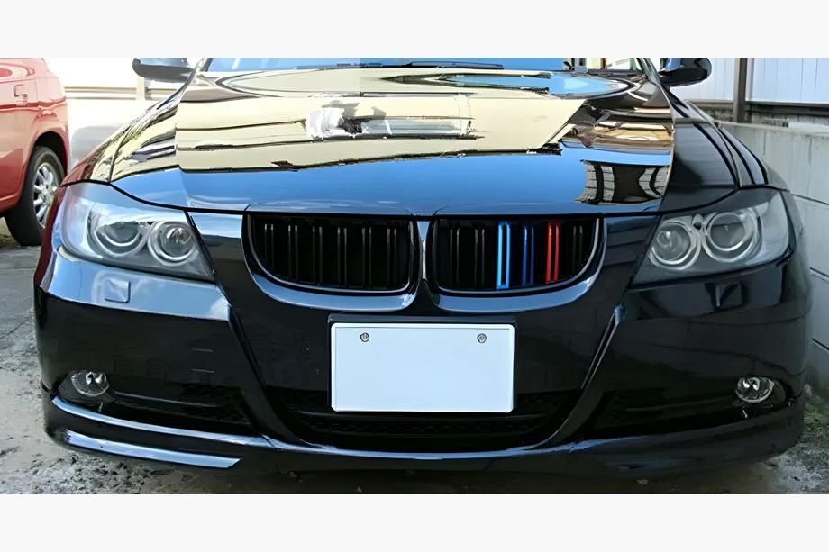 BMW 3 Series E90/E91 2005-2011 Grile rinichi M-Look (pentru E-90/91 2005-2008, M-Color) Image