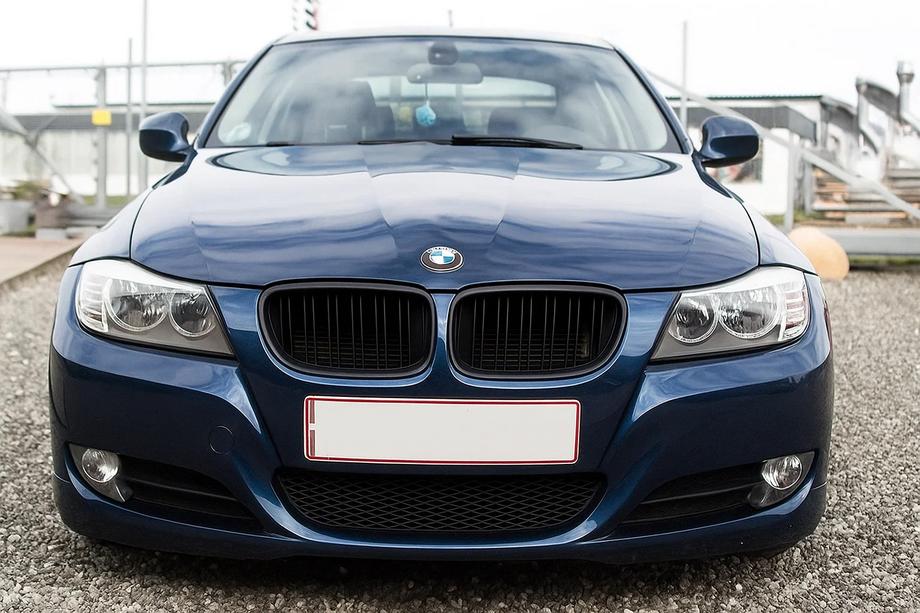 BMW 3 Series E90/E91 2005-2011 Grile M-Look (pentru E-90/91 2008-2011, Negru Mat) Image